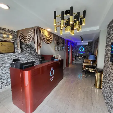 Poorna Hotel